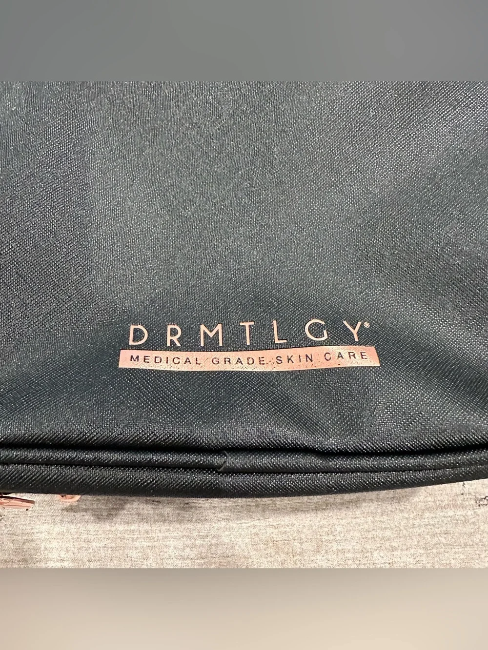 Drmtlgy Cosmetic Bag and Headband